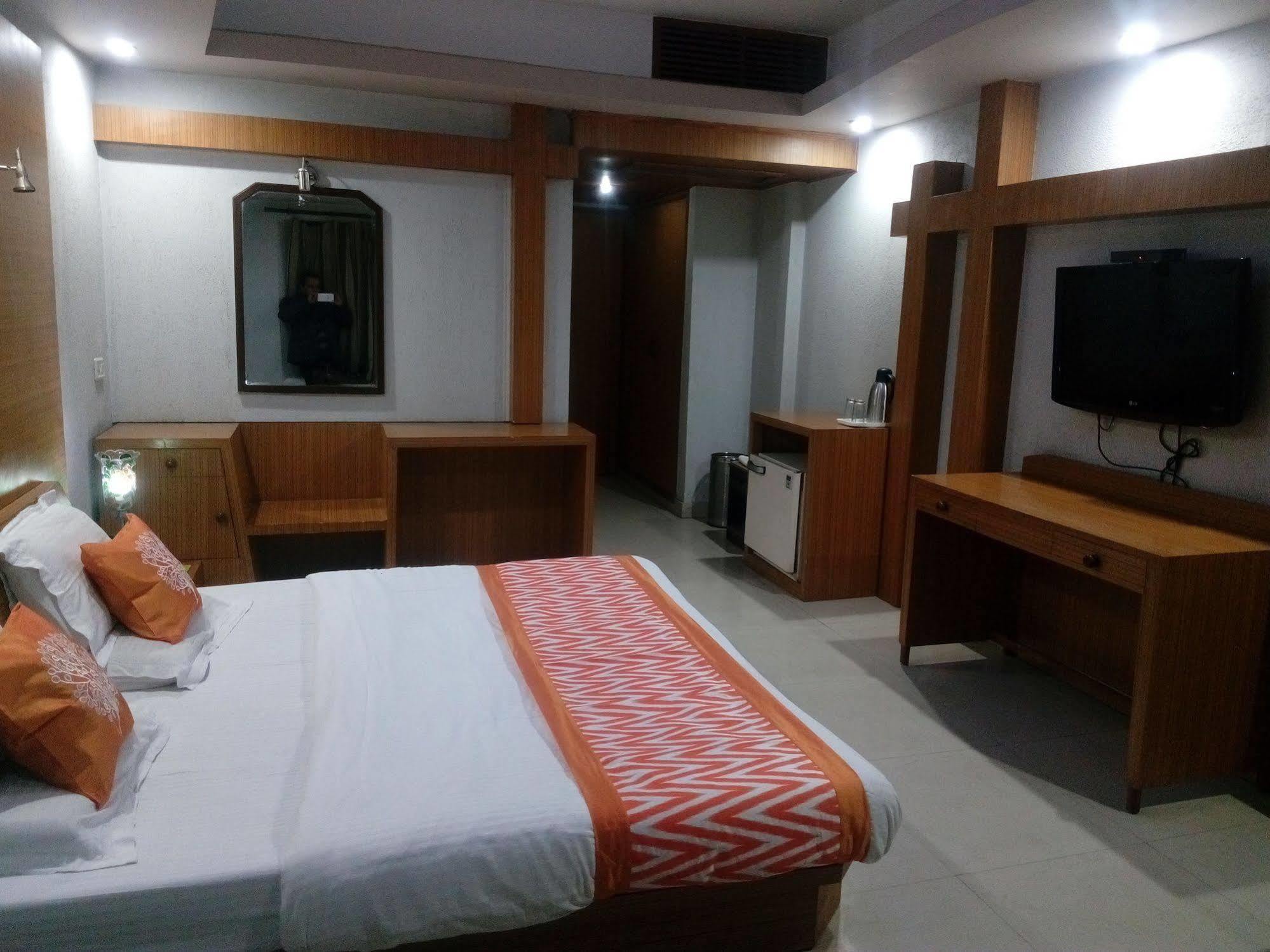 Hotel Snow Princess Manali  Exterior photo